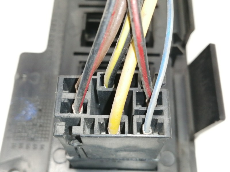 Recambio de mando elevalunas delantero izquierdo para seat ibiza (6k) básico referencia OEM IAM 6K0857061  