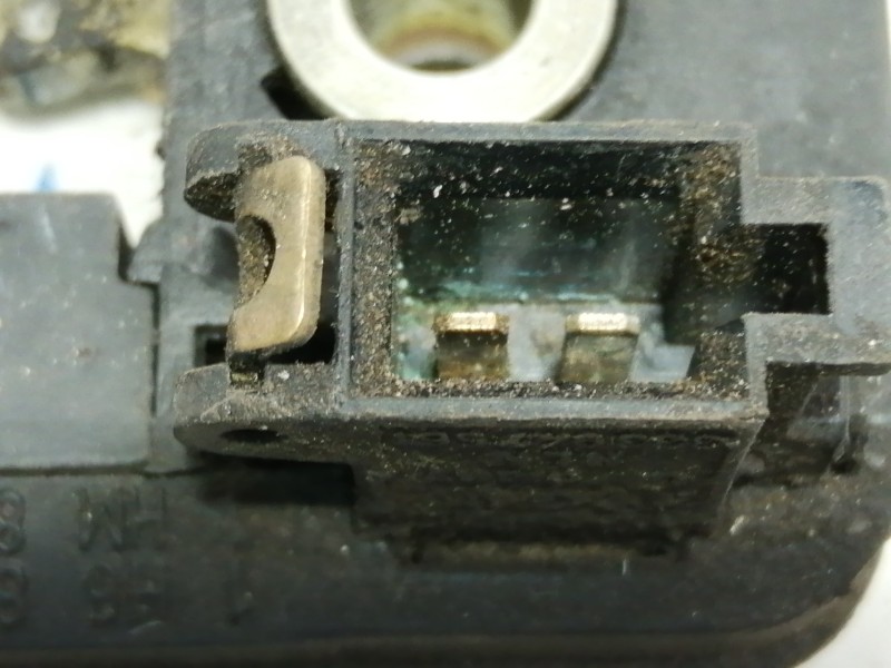 Recambio de cerradura maletero / porton para volkswagen golf iii berlina (1h1) gt special referencia OEM IAM 1H6827505B HM827505