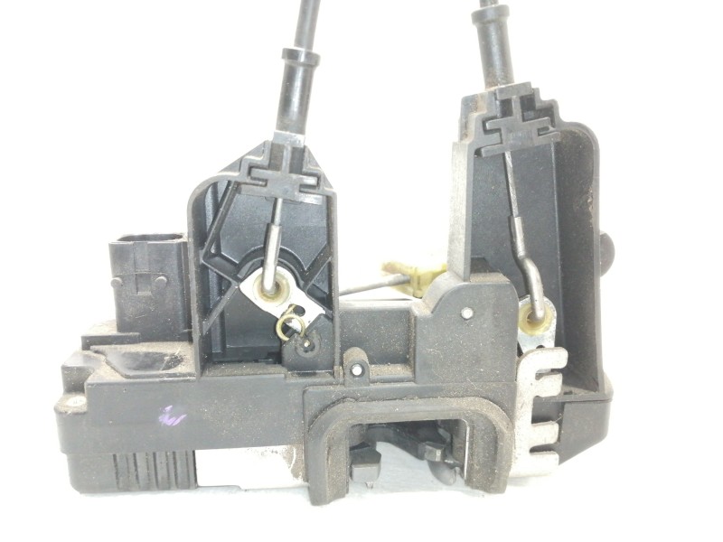 Recambio de cerradura puerta trasera izquierda para opel vectra c berlina elegance referencia OEM IAM 24447345  