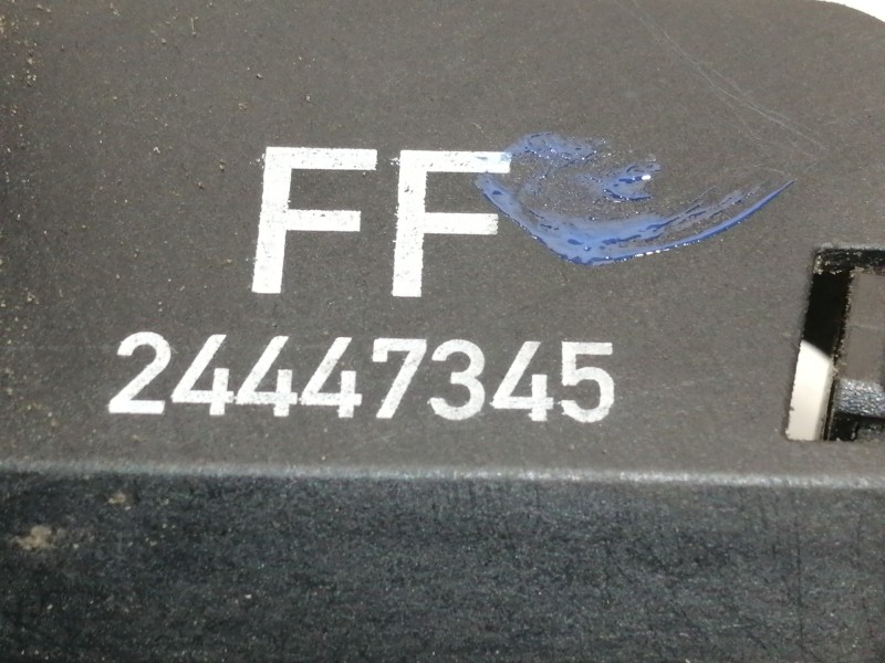 Recambio de cerradura puerta trasera izquierda para opel vectra c berlina elegance referencia OEM IAM 24447345  