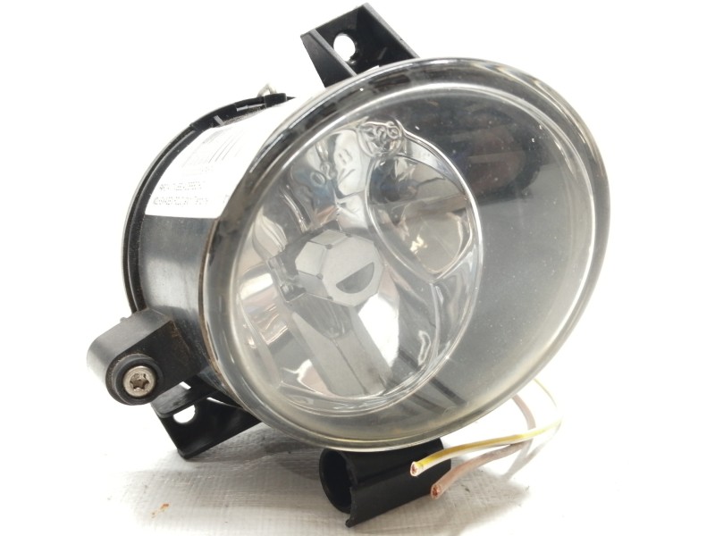 Recambio de faro antiniebla derecho para volkswagen polo (9n1) trendline referencia OEM IAM 6Q0941700  