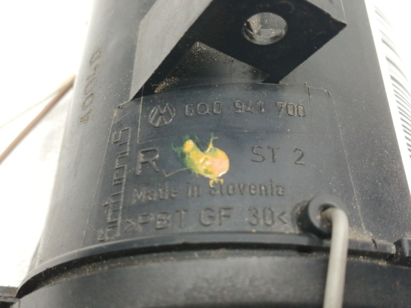 Recambio de faro antiniebla derecho para volkswagen polo (9n1) trendline referencia OEM IAM 6Q0941700  