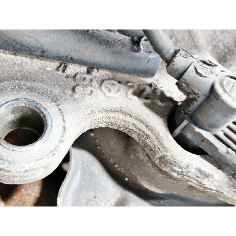 Recambio de mangueta delantera izquierda para mercedes-benz clase s (w220) berlina 55 amg (220.073) referencia OEM IAM A22033037