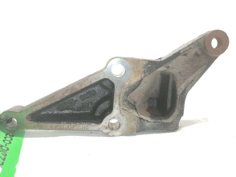 Recambio de soporte motor para toyota avensis berlina (t 22) 1.6 terra (4-ptas.) referencia OEM IAM 123150D030  