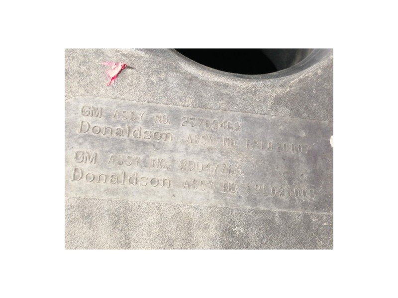 Recambio de filtro aire para cadillac cts 3.2 elegance referencia OEM IAM 25763463  