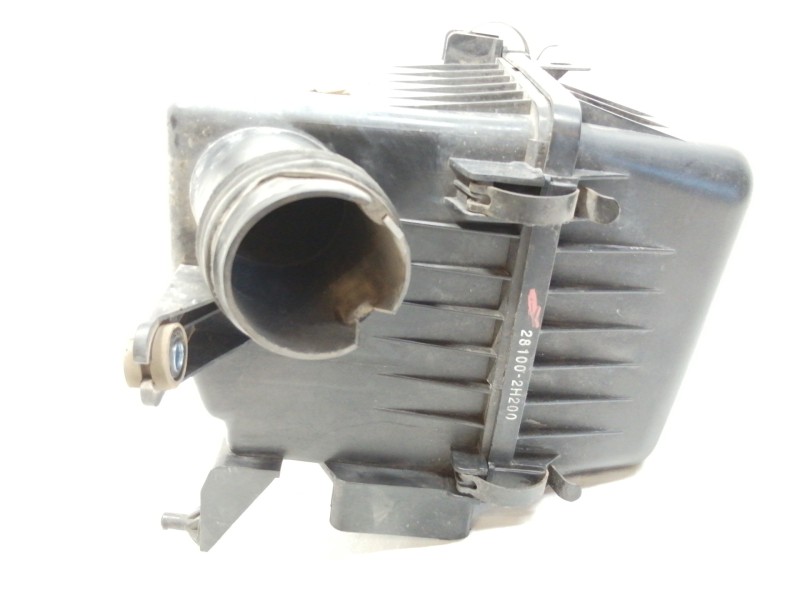 Recambio de filtro aire para kia cee´d emotion referencia OEM IAM 281002H200  