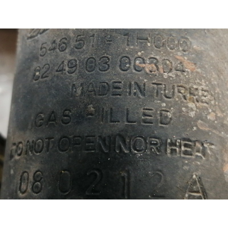 Recambio de amortiguador delantero izquierdo para kia cee´d emotion referencia OEM IAM 546501H000  