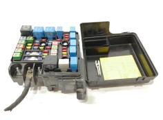 Recambio de caja reles / fusibles para kia cee´d emotion referencia OEM IAM 3916025000   2