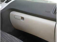 Recambio de guantera para kia cee´d emotion referencia OEM IAM 847601H000   2