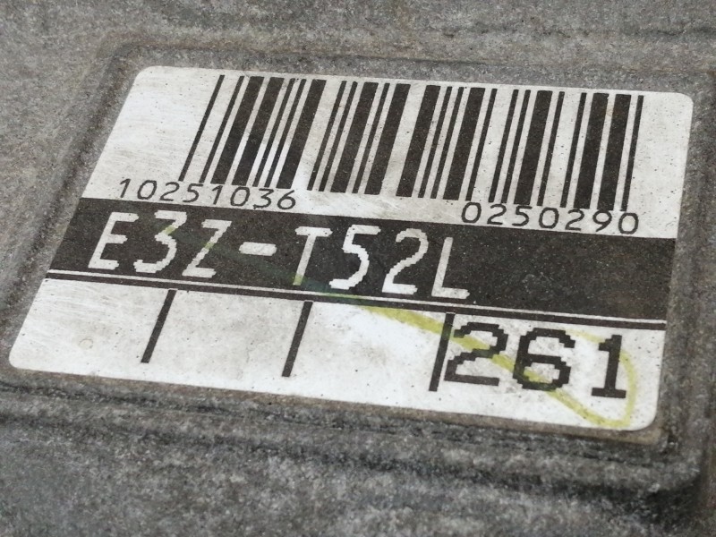 Recambio de tapa distribucion para toyota avensis berlina (t 22) 1.6 terra (4-ptas.) referencia OEM IAM 113210D020  