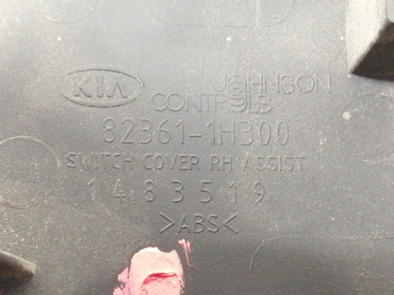 Recambio de mando elevalunas delantero derecho para kia cee´d emotion referencia OEM IAM 823611H300  