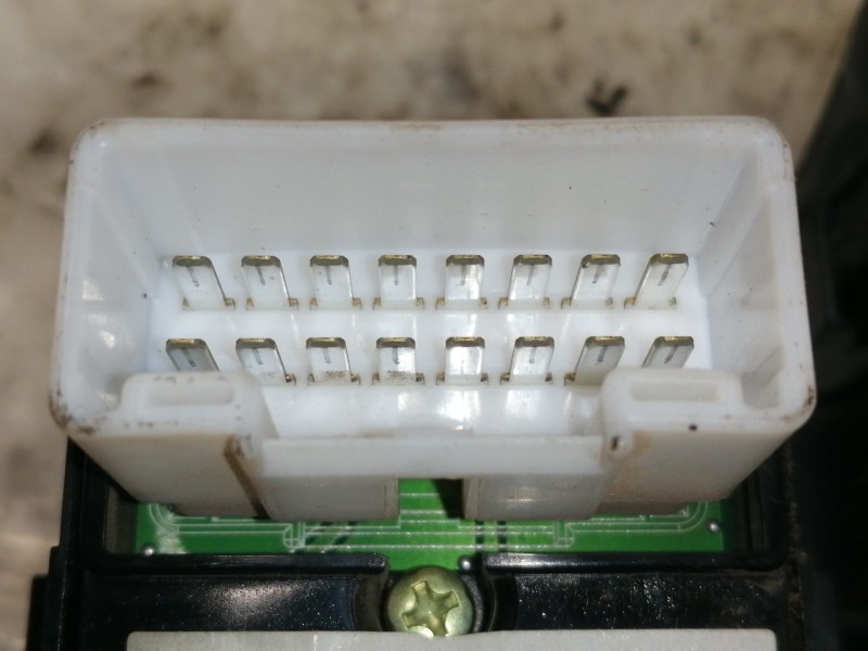 Recambio de mando elevalunas delantero izquierdo para kia cee´d emotion referencia OEM IAM 36949K 712B01600355 