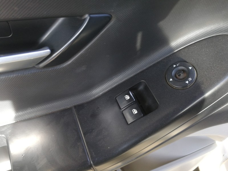Recambio de mando elevalunas delantero izquierdo para kia cee´d emotion referencia OEM IAM 36949K 712B01600355 