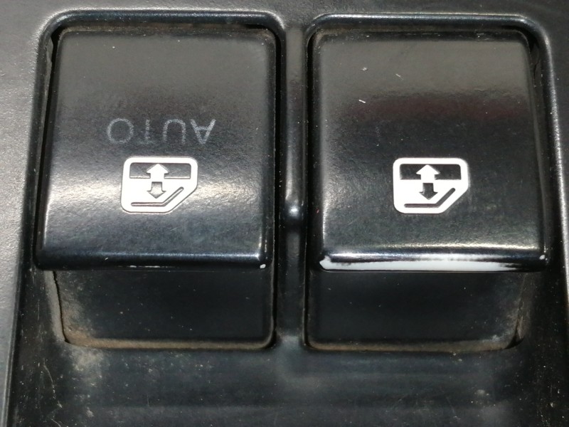 Recambio de mando elevalunas delantero izquierdo para kia cee´d emotion referencia OEM IAM 36949K 712B01600355 