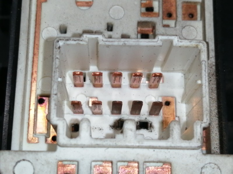 Recambio de mando elevalunas delantero izquierdo para kia cee´d emotion referencia OEM IAM 36949K 712B01600355 