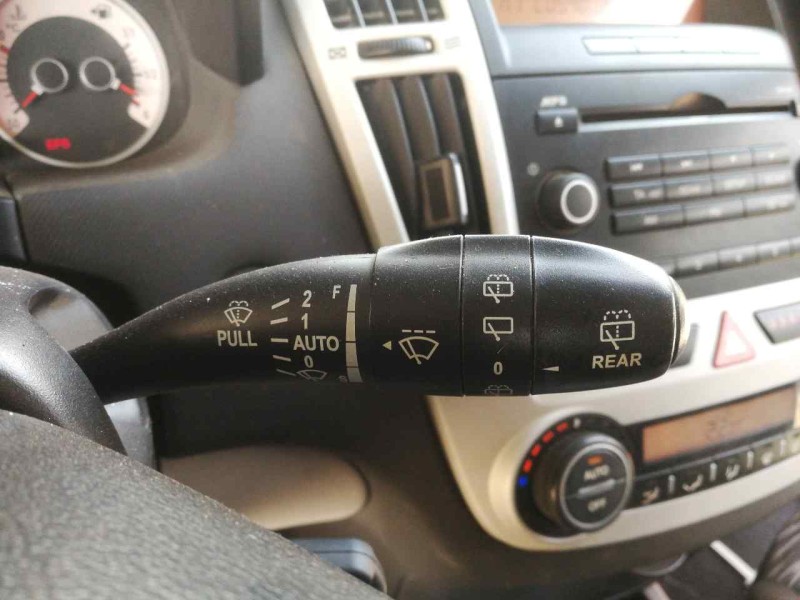 Recambio de mando limpia para kia cee´d emotion referencia OEM IAM 934201H300  