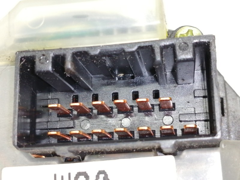 Recambio de mando limpia para kia cee´d emotion referencia OEM IAM 934201H300  