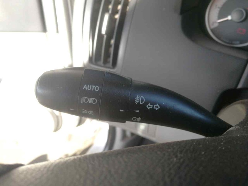 Recambio de mando luces para kia cee´d emotion referencia OEM IAM 934101H400  