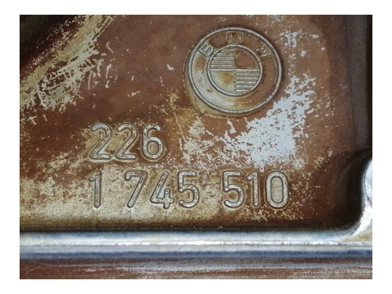 Recambio de tapa motor para bmw x5 (e53) 4.4i automático referencia OEM IAM 1745510  