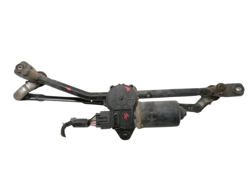 Recambio de motor limpia delantero para kia cee´d emotion referencia OEM IAM   