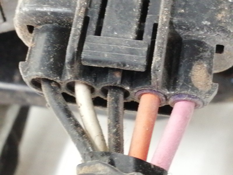 Recambio de motor limpia delantero para kia cee´d emotion referencia OEM IAM   