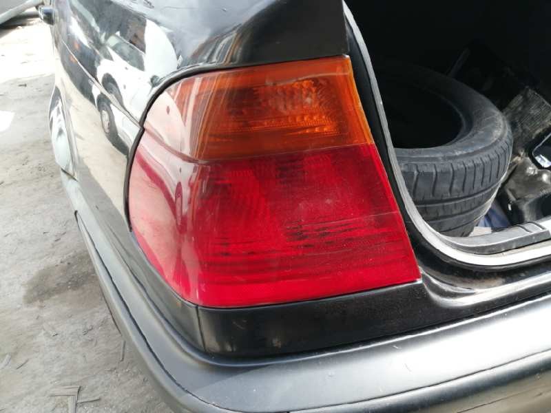 Recambio de piloto trasero izquierdo para bmw serie 3 berlina (e46) 320d referencia OEM IAM 8364921  