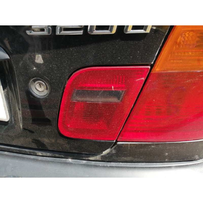 Recambio de piloto trasero derecho interior para bmw serie 3 berlina (e46) 320d referencia OEM IAM 230570R  