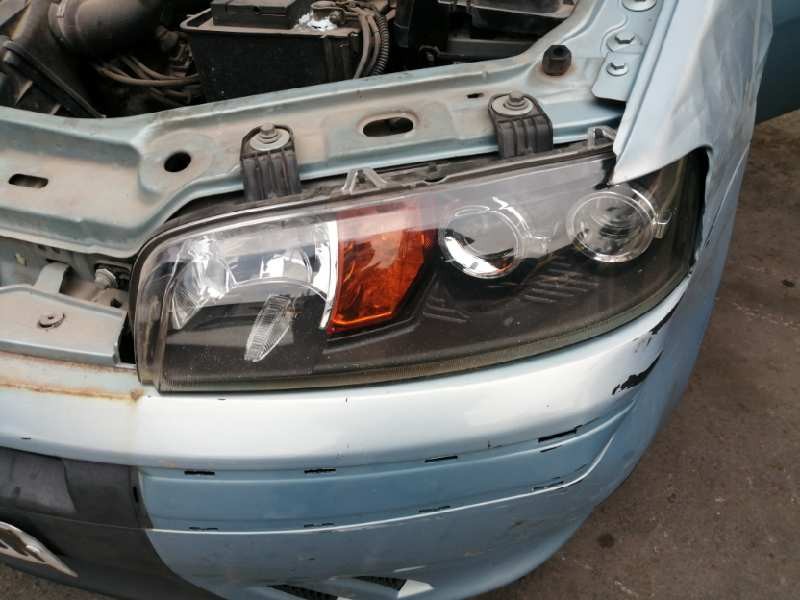 Recambio de faro izquierdo para fiat punto berlina (188) 1.2 16v elx referencia OEM IAM 205958  