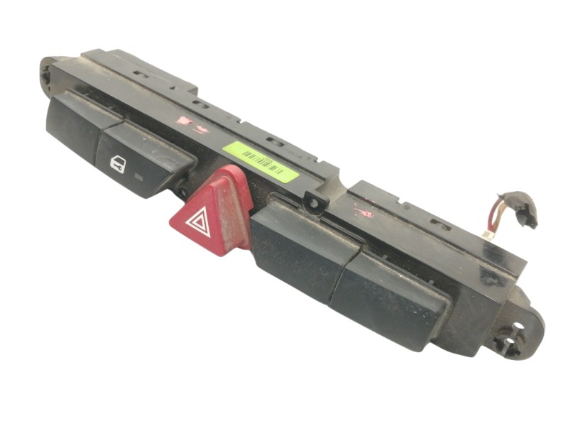 Recambio de warning para kia cee´d emotion referencia OEM IAM 937001H000  