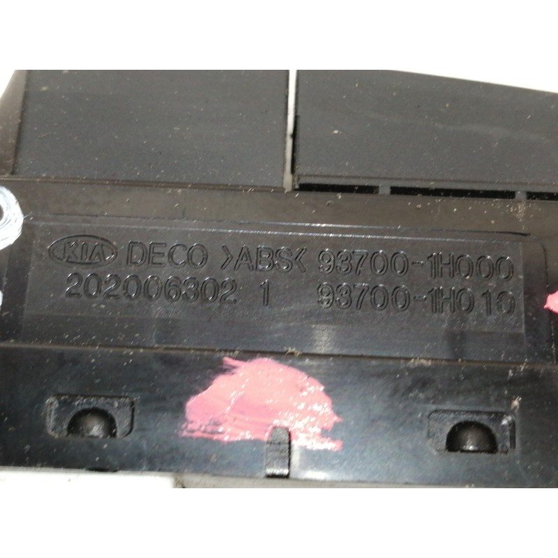 Recambio de warning para kia cee´d emotion referencia OEM IAM 937001H000  