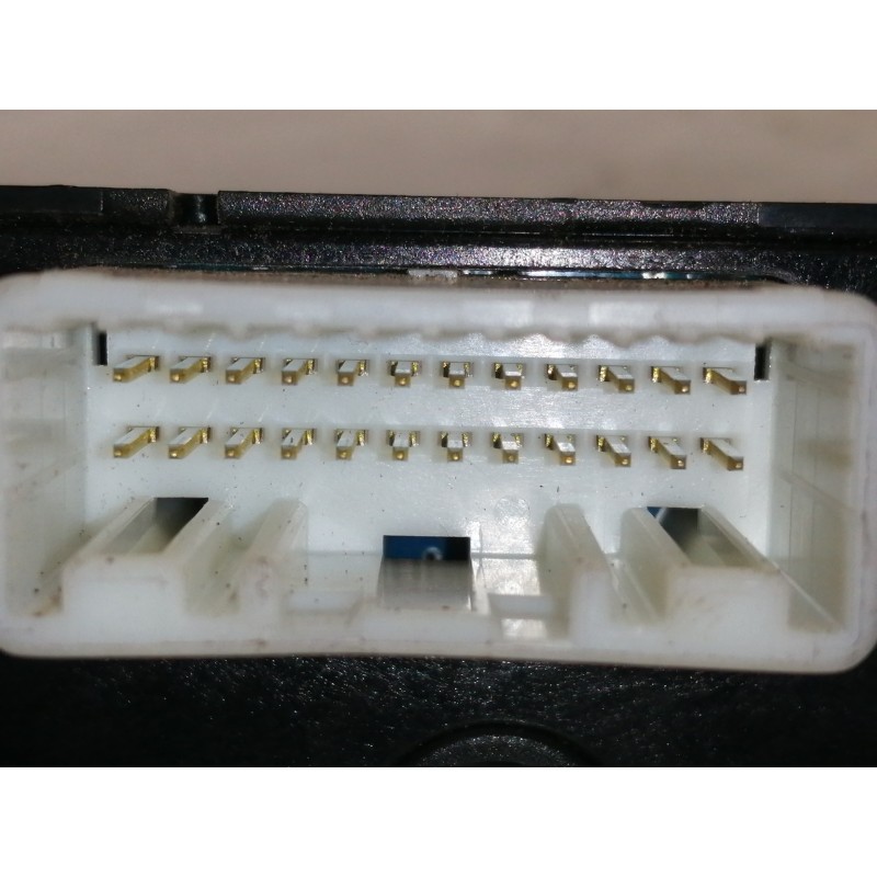 Recambio de warning para kia cee´d emotion referencia OEM IAM 937001H000  