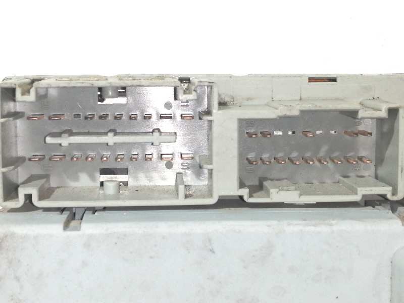 Recambio de caja reles / fusibles para fiat punto berlina (188) 1.2 16v elx referencia OEM IAM 46774358NPL  