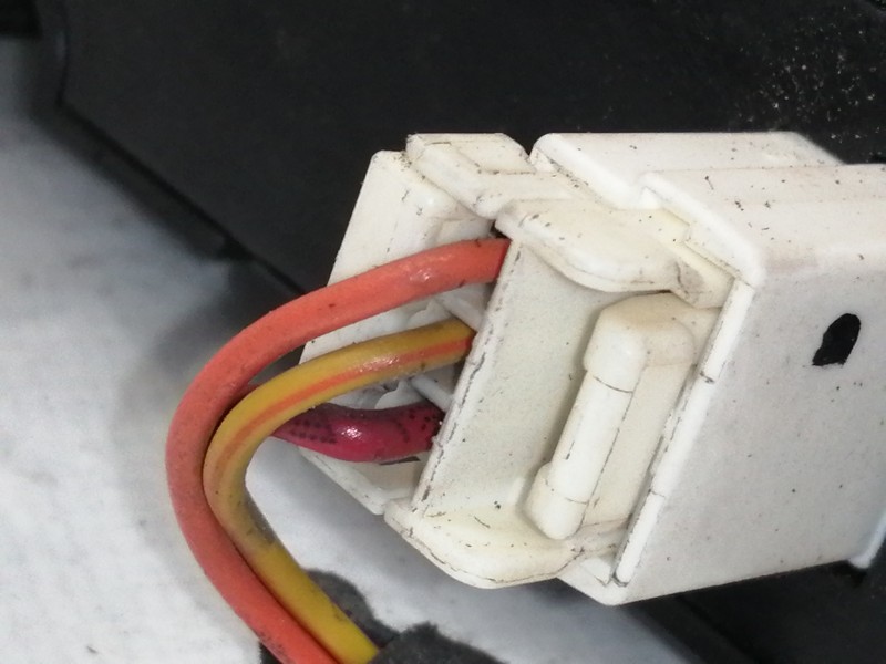 Recambio de warning para kia cee´d emotion referencia OEM IAM 937001H000  