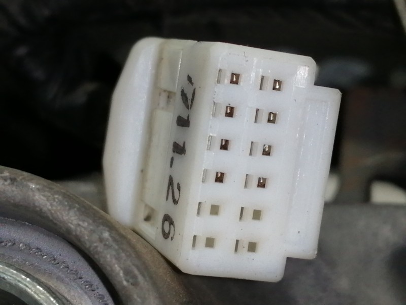 Recambio de volante para kia cee´d emotion referencia OEM IAM   