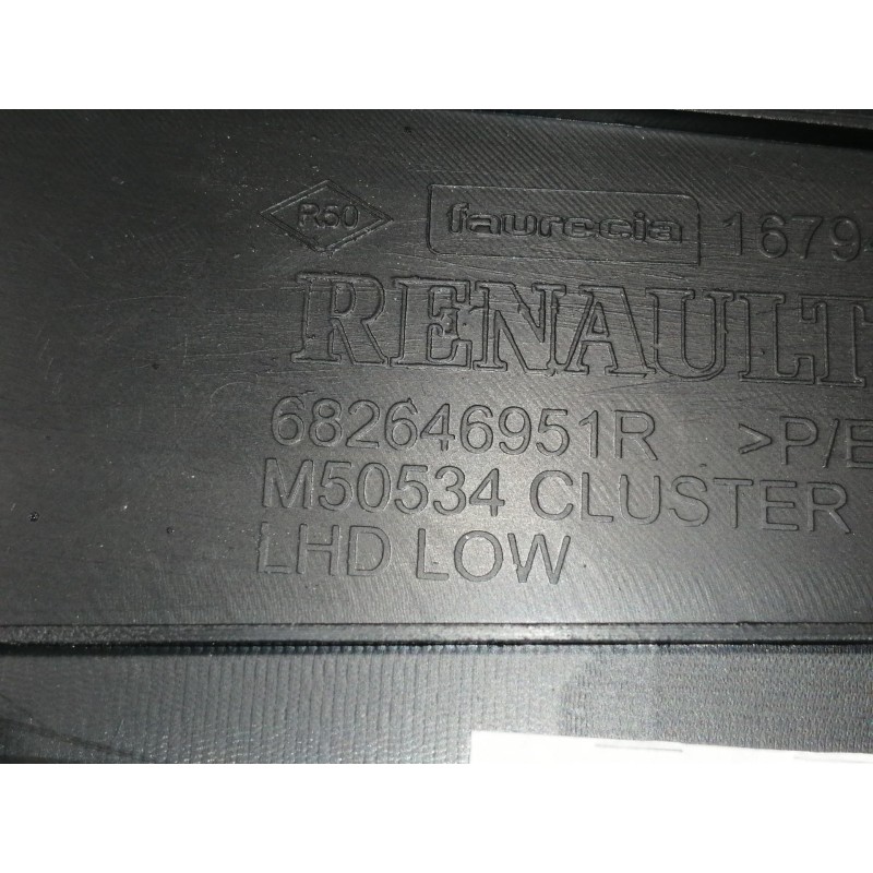 Recambio de moldura para renault megane iv berlina 5p experience referencia OEM IAM 682646951R  