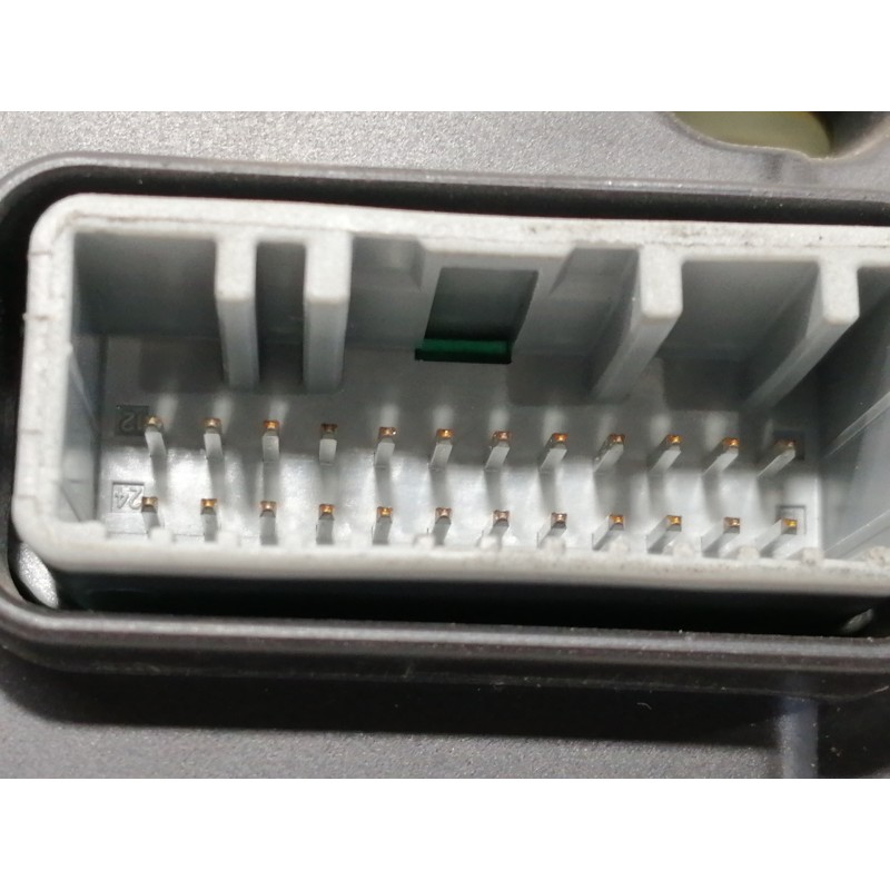 Recambio de cuadro instrumentos para renault kangoo profesional referencia OEM IAM 281180123  