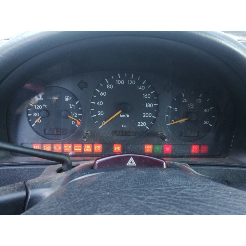 Recambio de cuadro instrumentos para mercedes-benz clase m (w163) 270 cdi (163.113) referencia OEM IAM A1635403011  