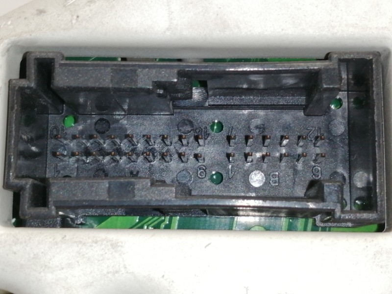 Recambio de cuadro instrumentos para mercedes-benz clase m (w163) 270 cdi (163.113) referencia OEM IAM A1635403011  