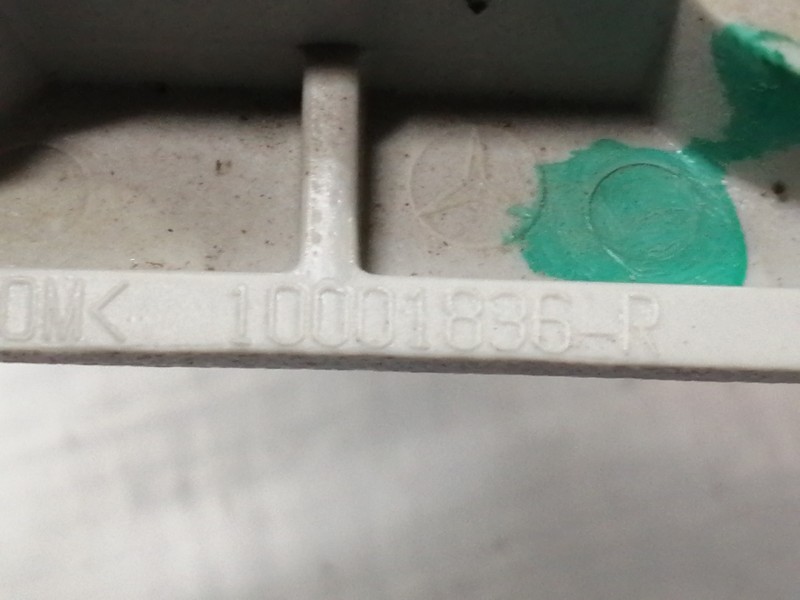 Recambio de parasol derecho para mercedes-benz clase m (w163) 270 cdi (163.113) referencia OEM IAM 10001836R  