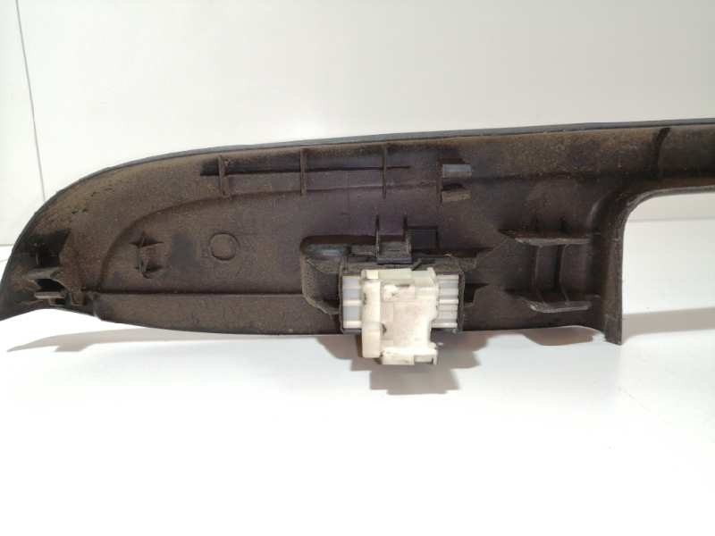 Recambio de mando elevalunas delantero derecho para nissan almera (n15) gx referencia OEM IAM   