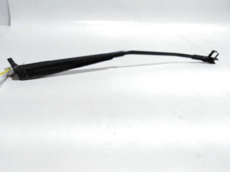 Recambio de brazo limpia delantero izquierdo para renault modus dynamique referencia OEM IAM 8200360823C  