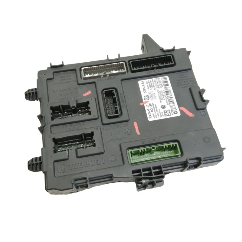 Recambio de caja reles / fusibles para renault megane iv berlina 5p limited referencia OEM IAM 284B10363R A2C32559700 