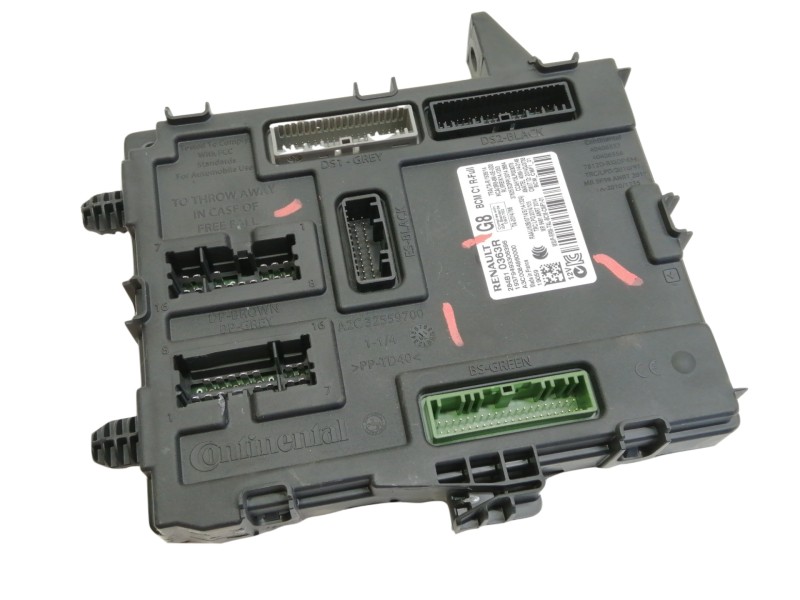 Recambio de caja reles / fusibles para renault megane iv berlina 5p limited referencia OEM IAM 284B10363R A2C32559700 