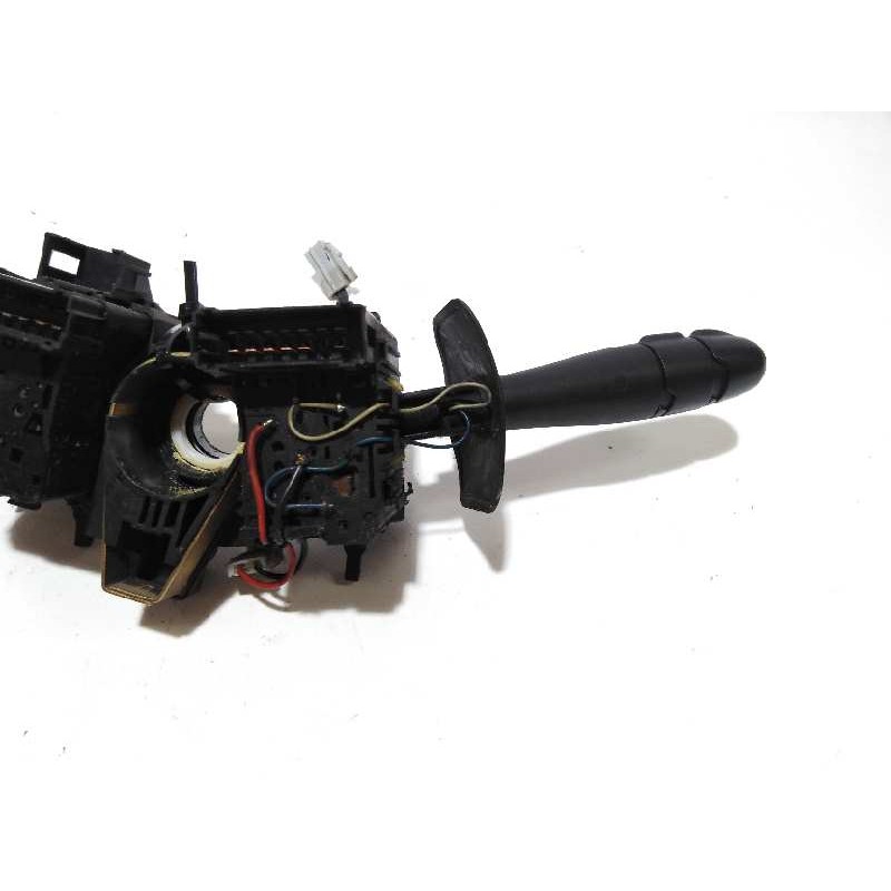 Recambio de mando intermitentes para nissan kubistar (x76) pro (l1) referencia OEM IAM 8200379529  