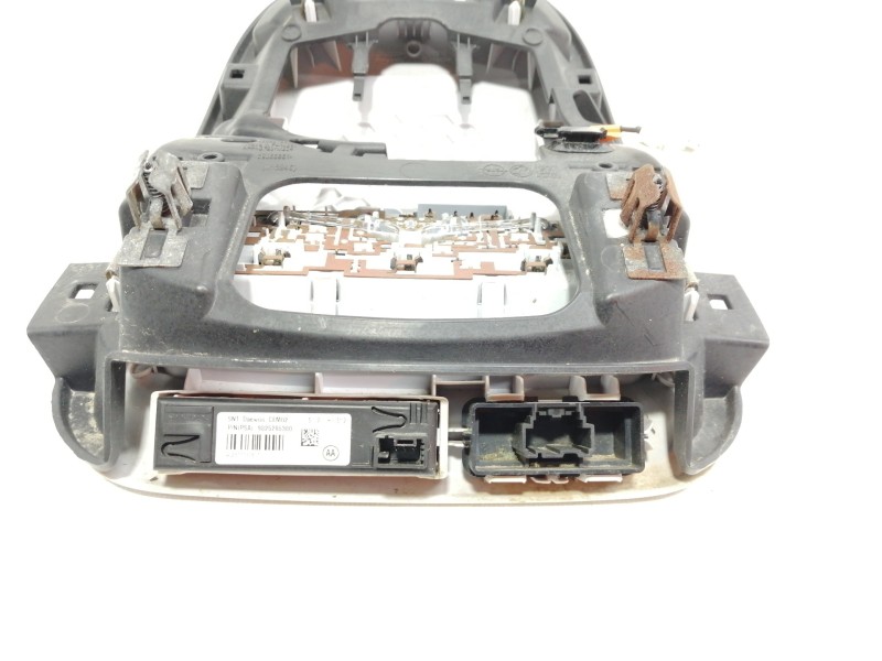 Recambio de luz interior para opel crossland x edition referencia OEM IAM 9812373180  