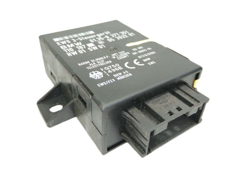 Recambio de modulo electronico para bmw serie 5 berlina (e39) 520i referencia OEM IAM 61358371351 110187 05393201