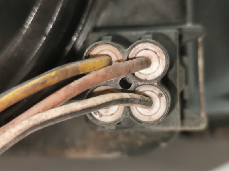 Recambio de faro izquierdo para volkswagen passat berlina (312) cl referencia OEM IAM 14372800  