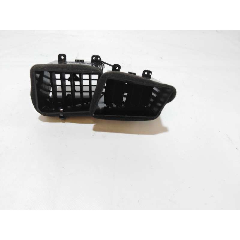 Recambio de rejilla aireadora para ssangyong kyron 200 xdi limited referencia OEM IAM   