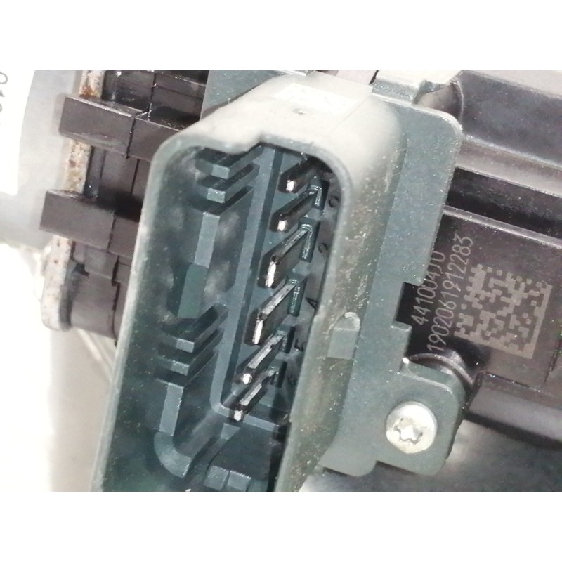 Recambio de elevalunas trasero izquierdo para renault megane iv berlina 5p limited referencia OEM IAM 827218403R  