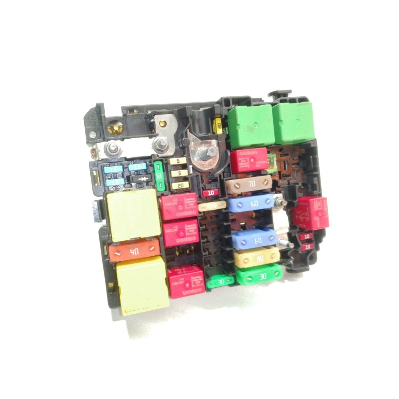Recambio de caja reles / fusibles para opel crossland x edition referencia OEM IAM 9804846880  